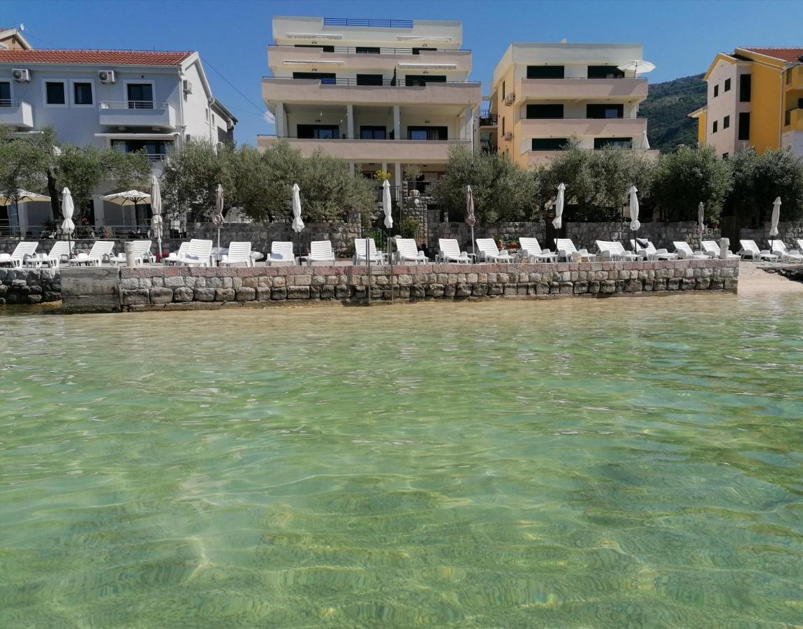 Olea Appartement Tivat Buitenkant foto