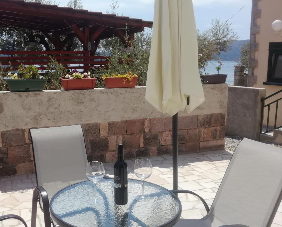 Olea Appartement Tivat Buitenkant foto